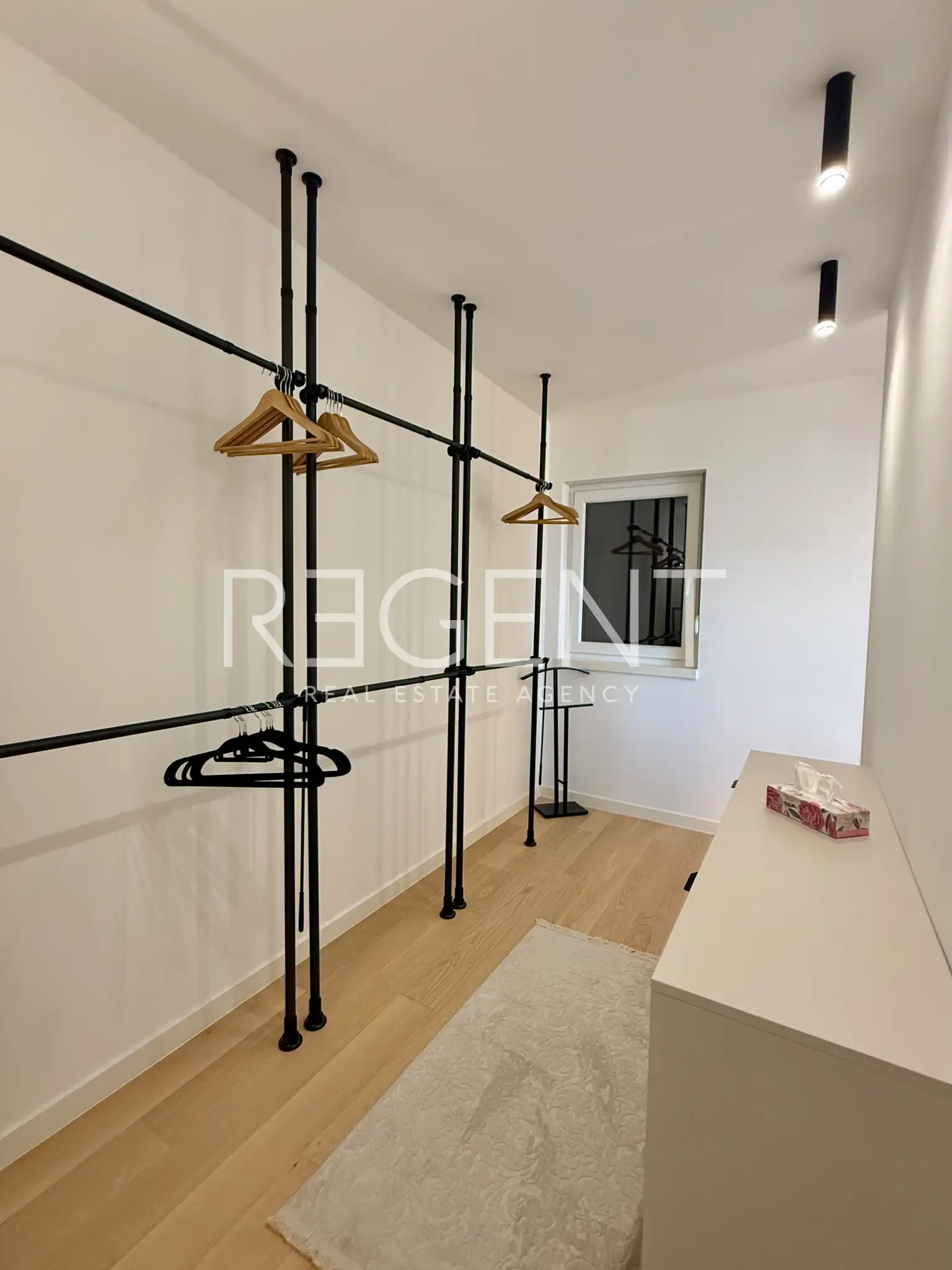 Split, Duilovo - Zwei-Zimmer-Wohnung mit Loggia und Meerblick