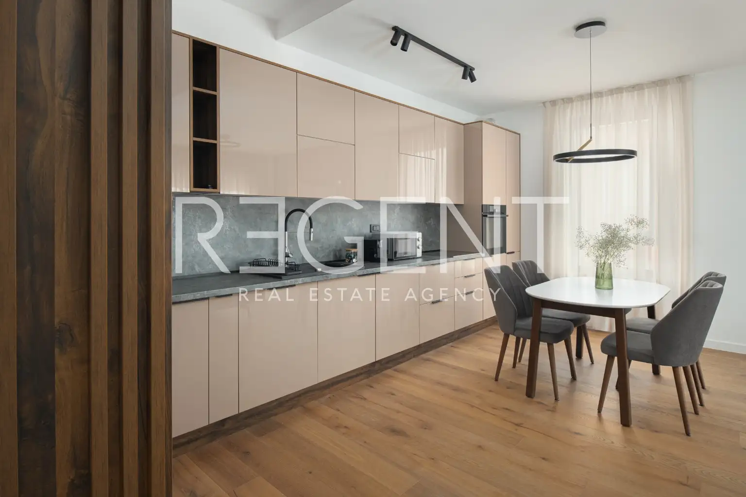 Zagreb, Trnje - élégant appartement avec deux chambres et balcon