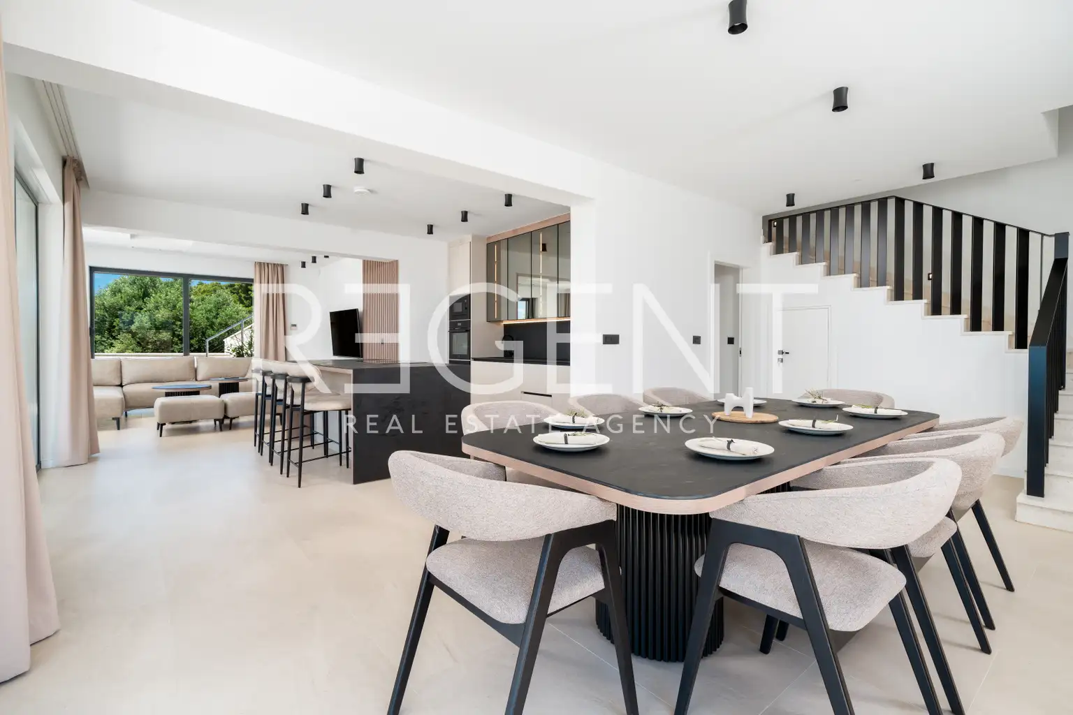Makarska, Brela - Luxusná vila s panoramatickým výhľadom na more 317 m2