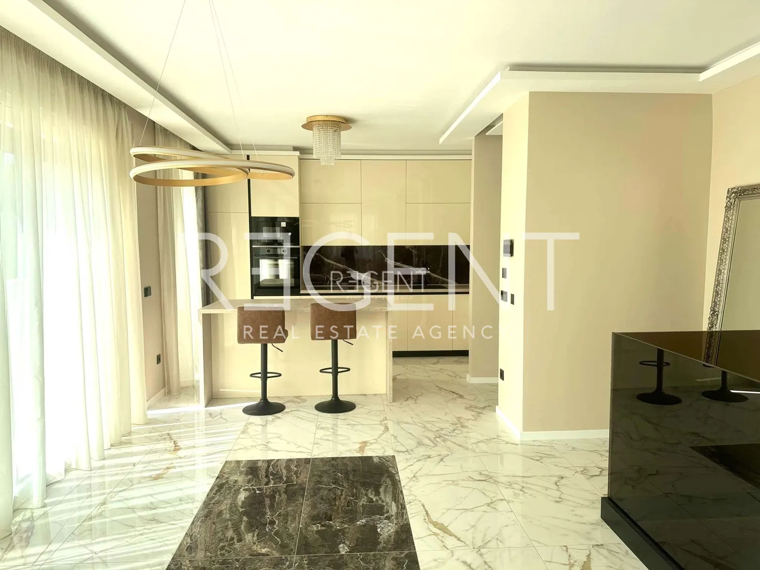 Záhřeb, Remete - Moderní penthouse 112 m2 k pronájmu