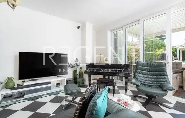 Rovinj - luxury villa with a pool, first row to the sea