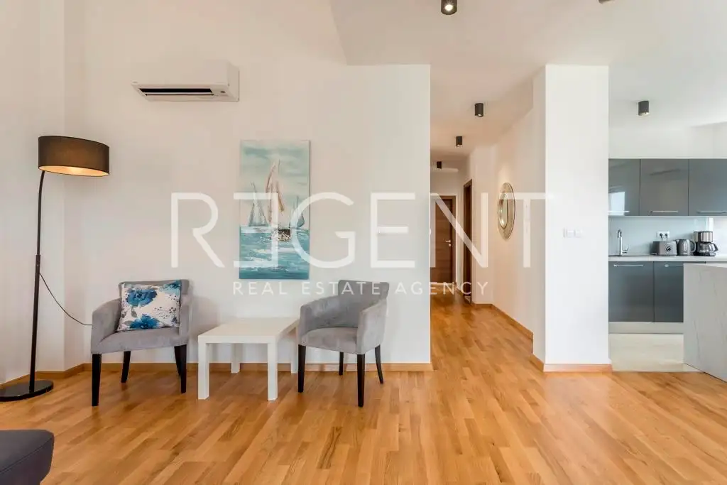 Podstrana - Three-room apartment with a terrace