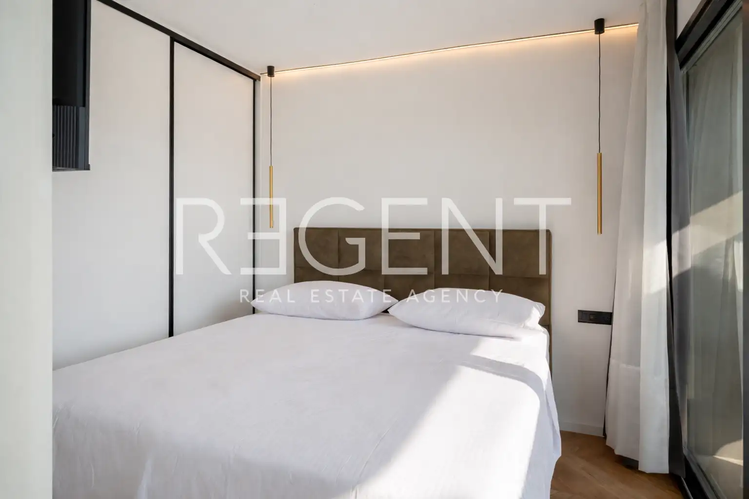 Split, Centar-Luksuzno renoviran trosoban stan u centru Splita