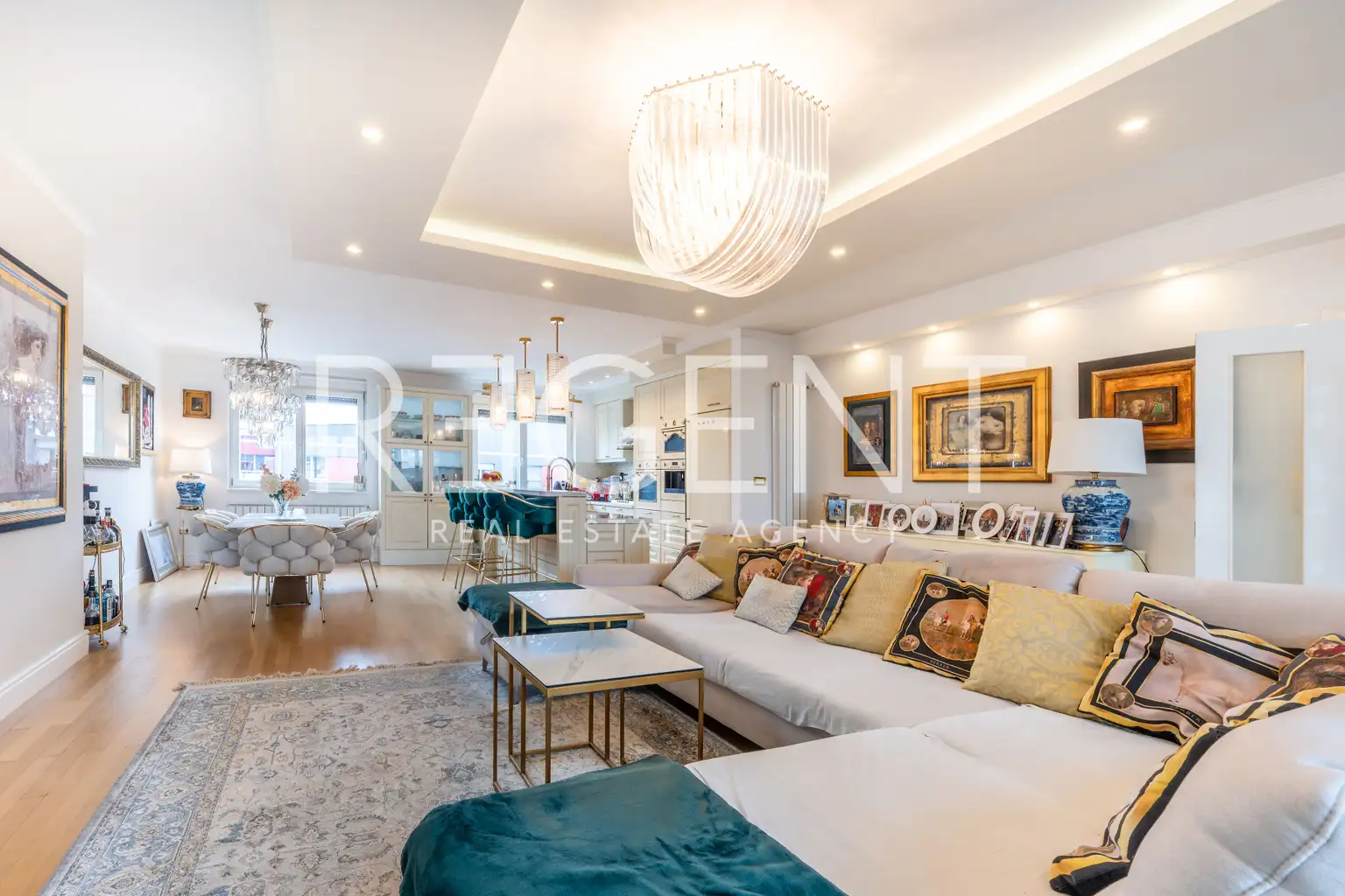 Zagreb, Vrbani III - luxurious penthouse, first row to the lake