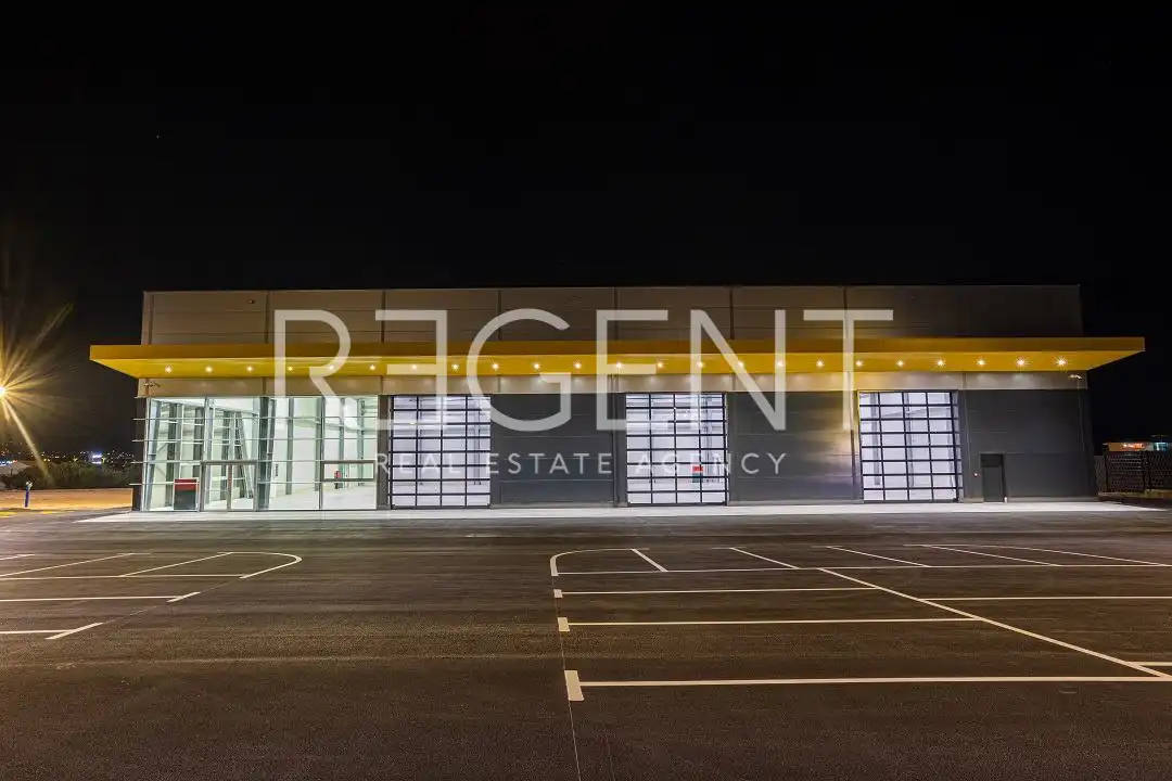Trogir, Plano - Obchodno-predajný sklad 1600 m2