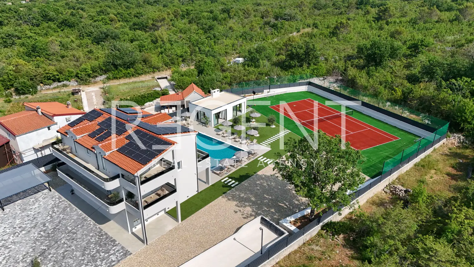 Trogir, Seget - Moderna vila s grijanim bazenom i pogledom na more