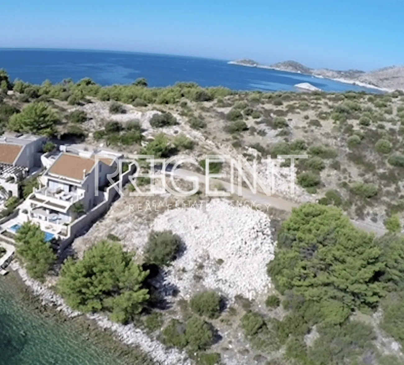 Primošten - građevinsko zemljište 20000 m2