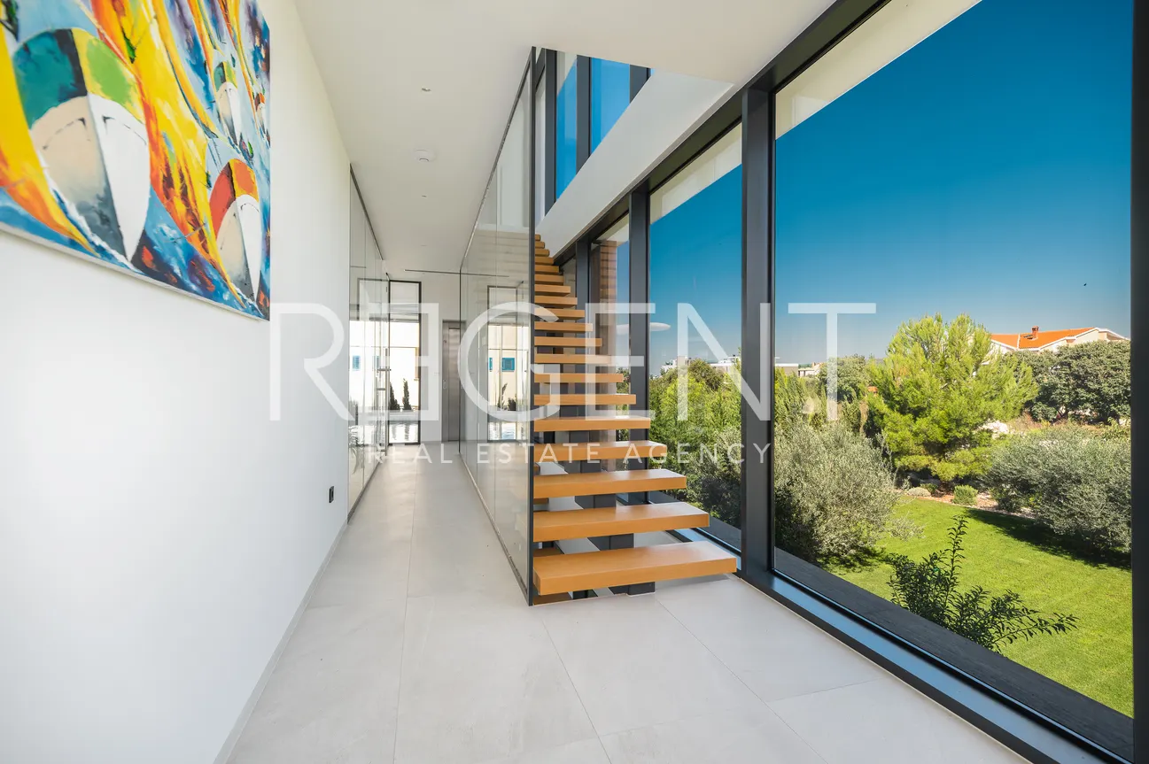 Zadar, Sukošan – Prestižní luxusní vila 585 m2