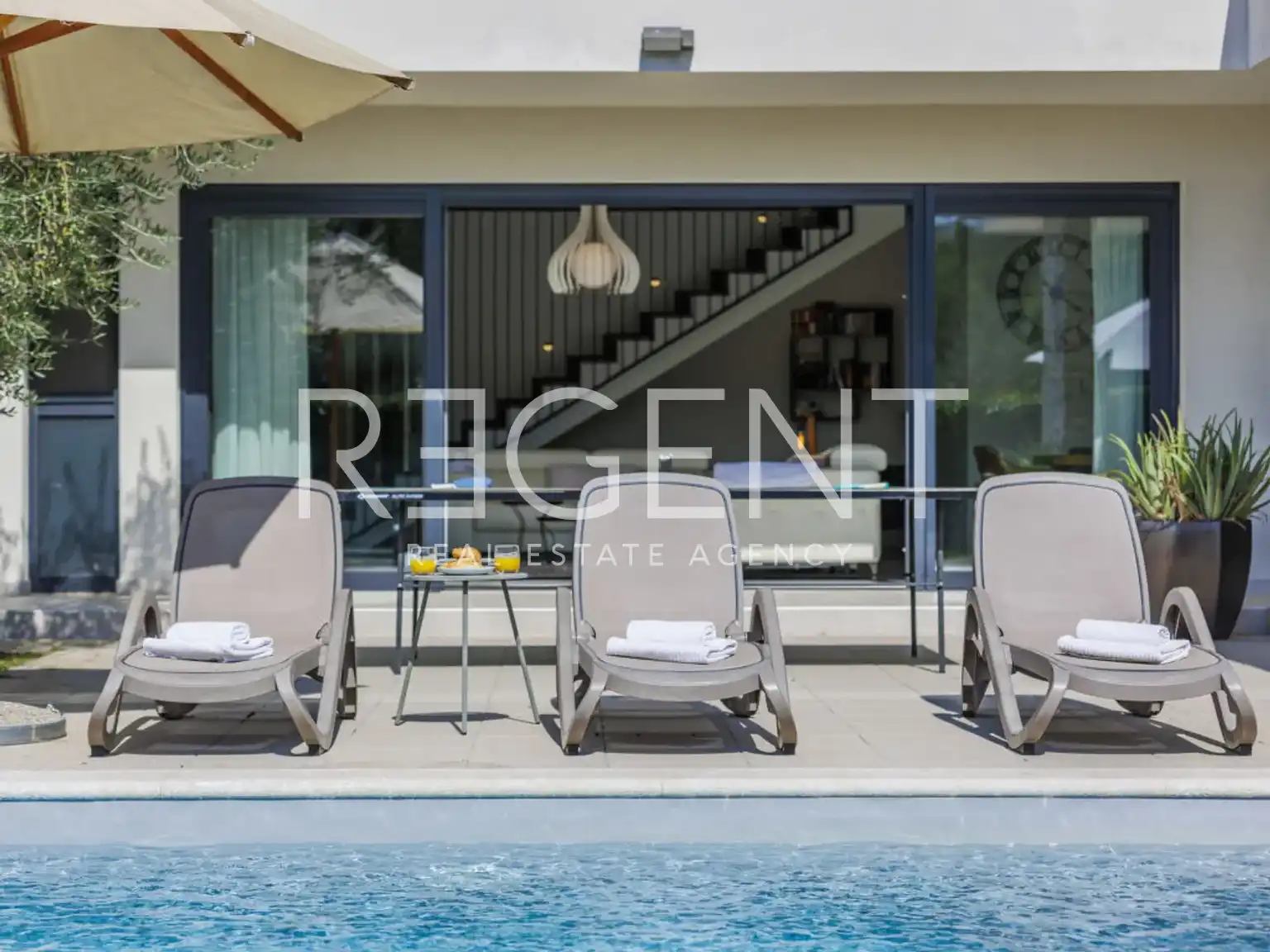 Istria, Novigrad - Attraente villa con piscina di 250 m2