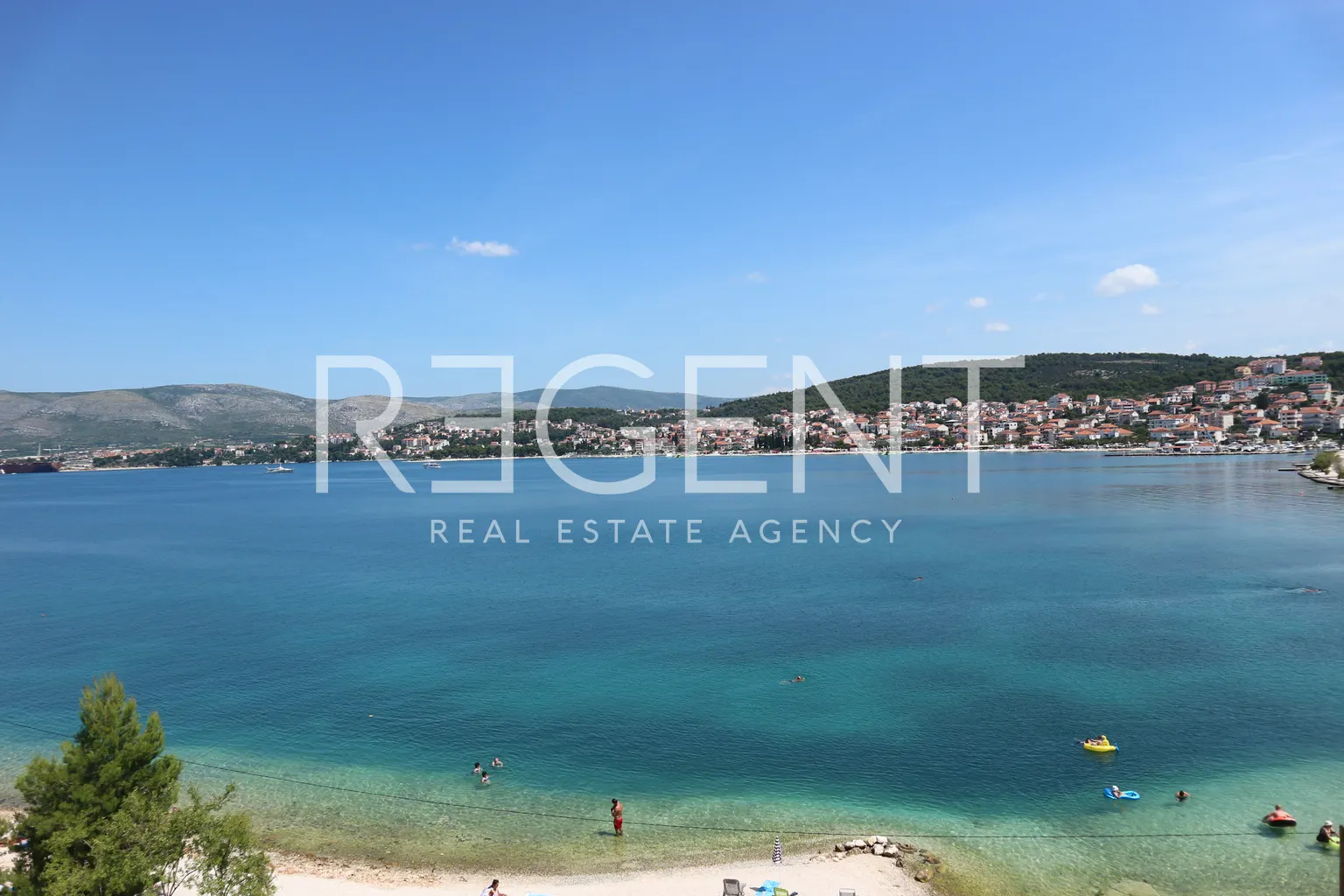 Čiovo – Trosoban stan 60 m², 1. red do mora