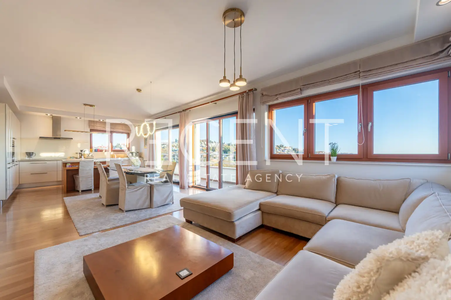 Zagreb, Sestine - Exklusives Penthouse in einer Stadtvilla, 123m2 zur Miete