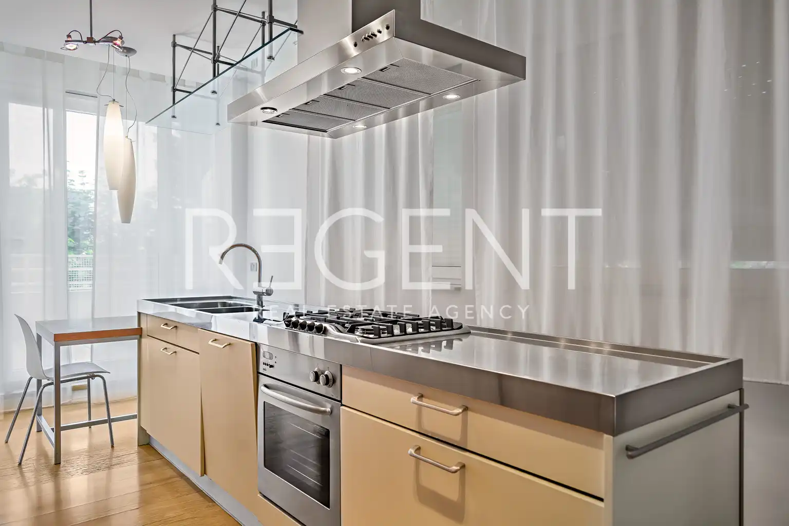 Záhreb, Pantovčak - Luxusný dvojpodlažný penthouse 277 m2