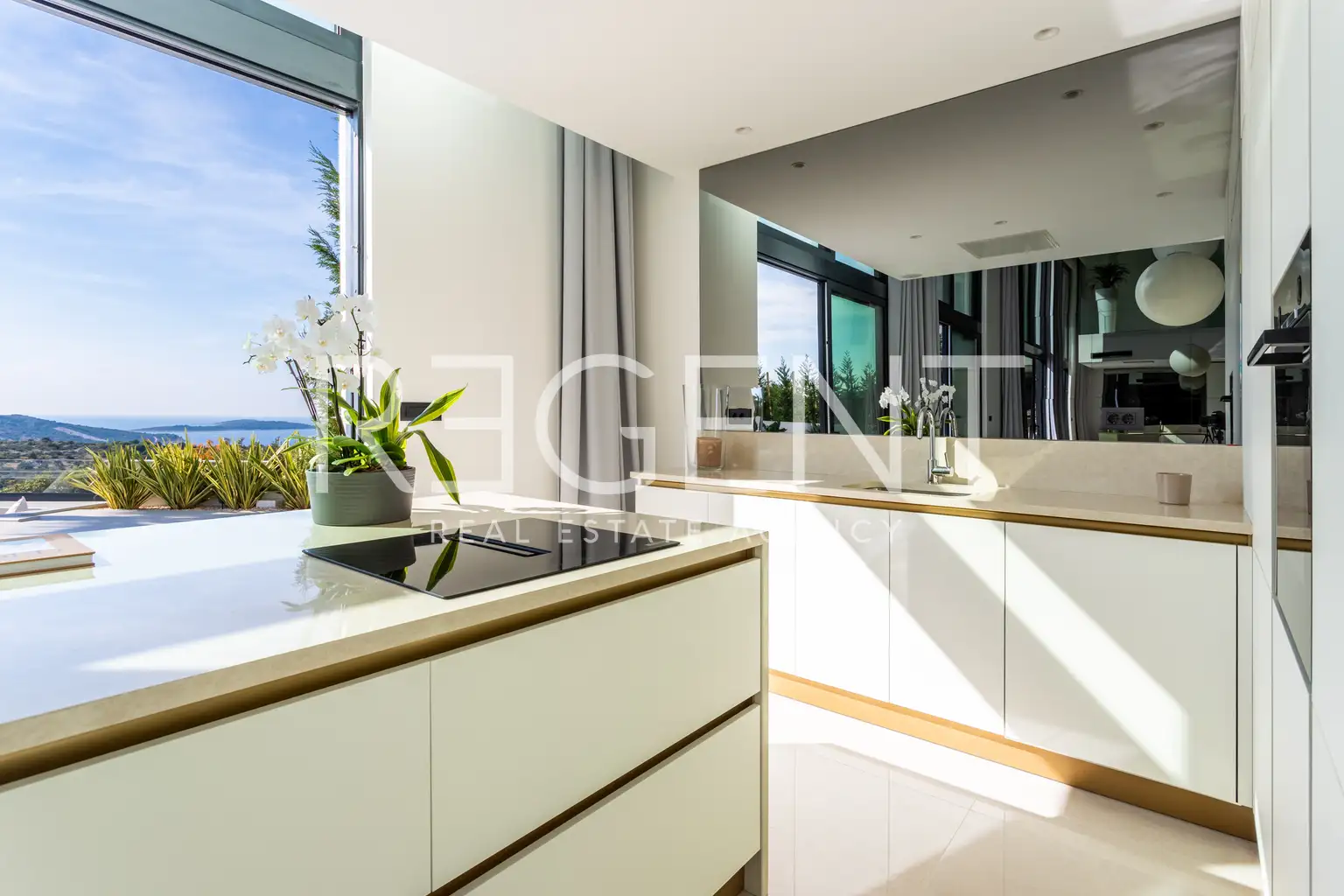 Villa de luxe avec vue dégagée sur la mer dans un endroit exclusif à Primošten