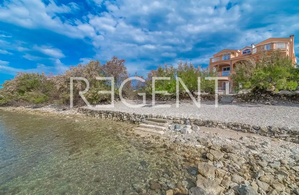 Zadar, Sukošan - Apartmánový dům v první řadě u moře