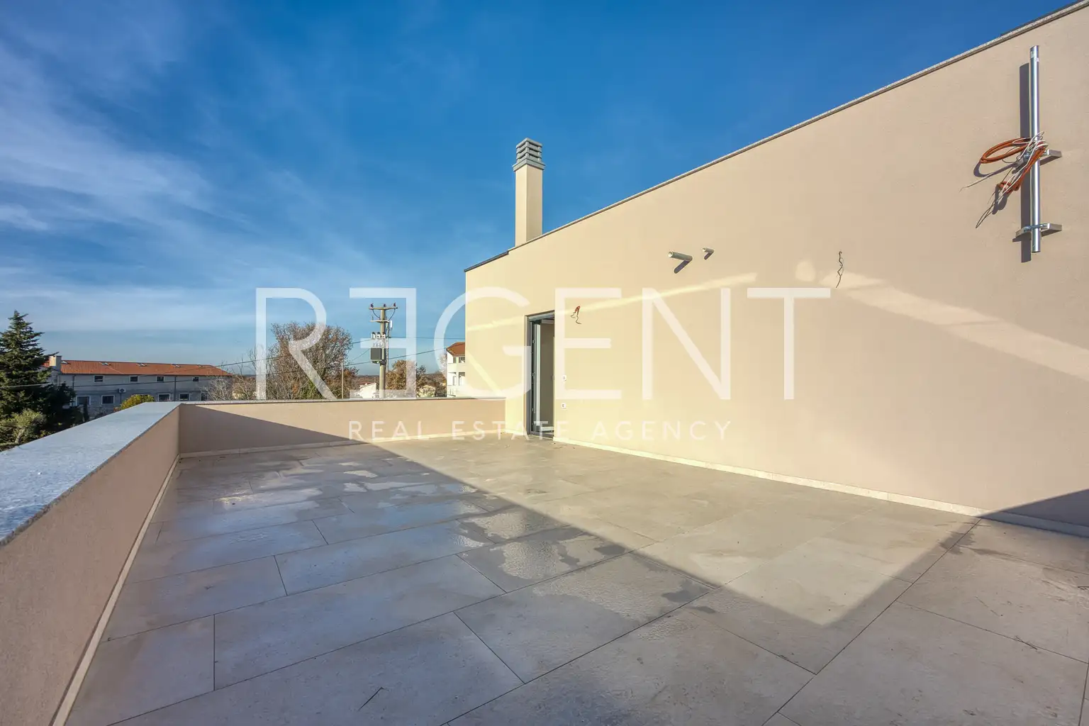 Poreč – Moderna vila s pogledom na more