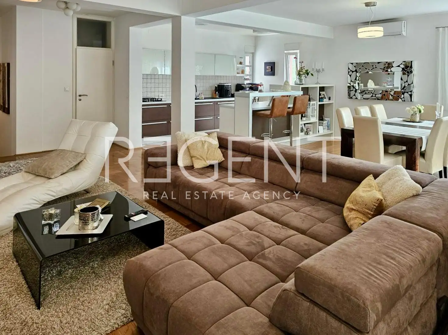 Zagreb, Vrapče - štirisobno stanovanje z garažo