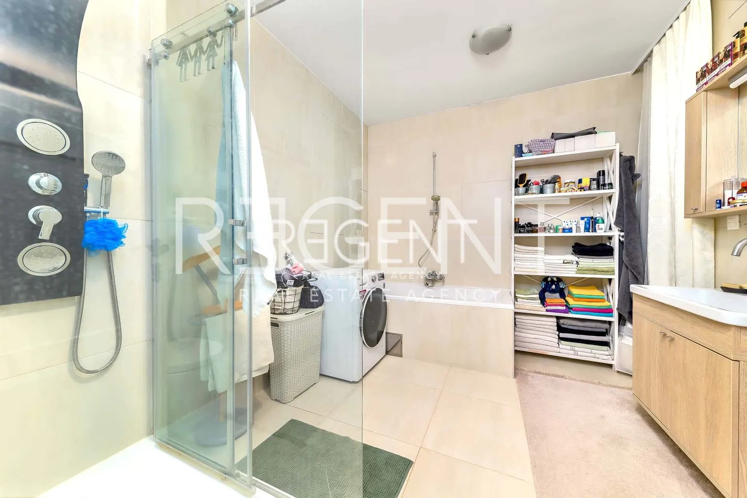 Záhreb, Gornji Bukovac - Moderný štvorizbový byt 172 m2
