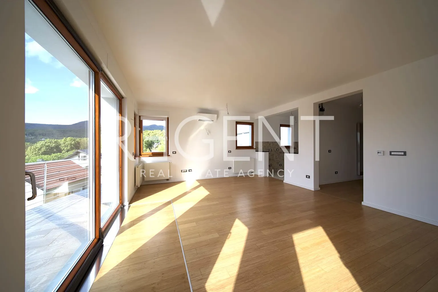 Zagreb, Gramača - Luksuzni dvoetažni penthouse s prekrasnom terasom 212 m2