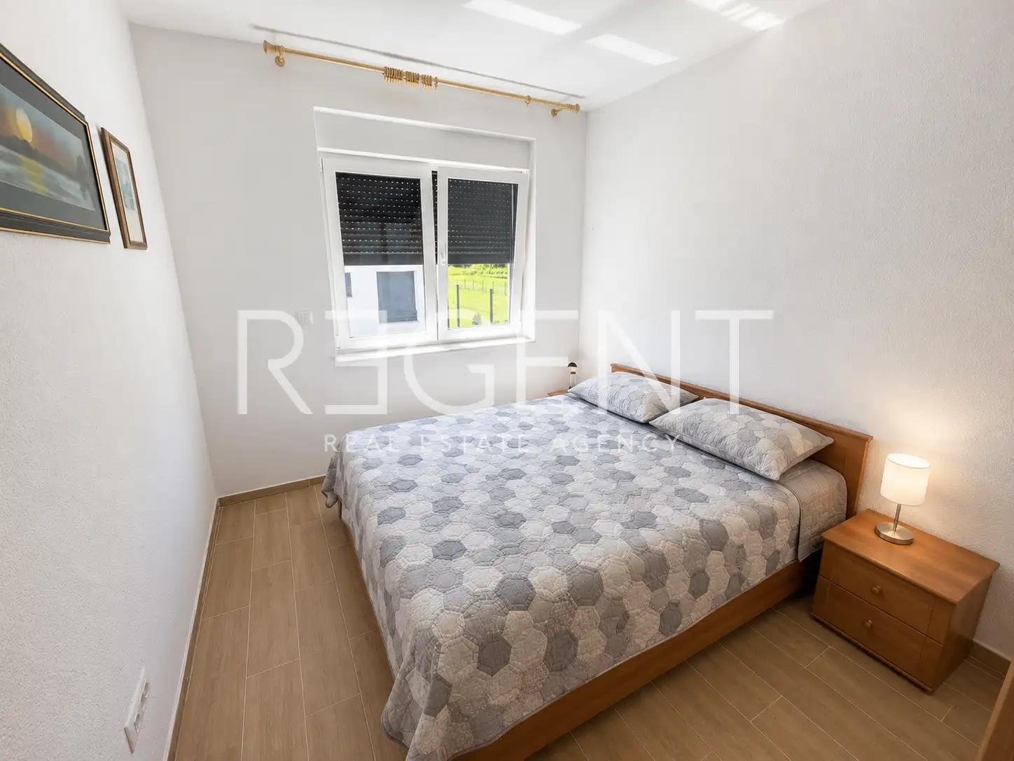 Dom 178 m², Gornji Dubrava — nowa budowa 2026, samowystarczalny