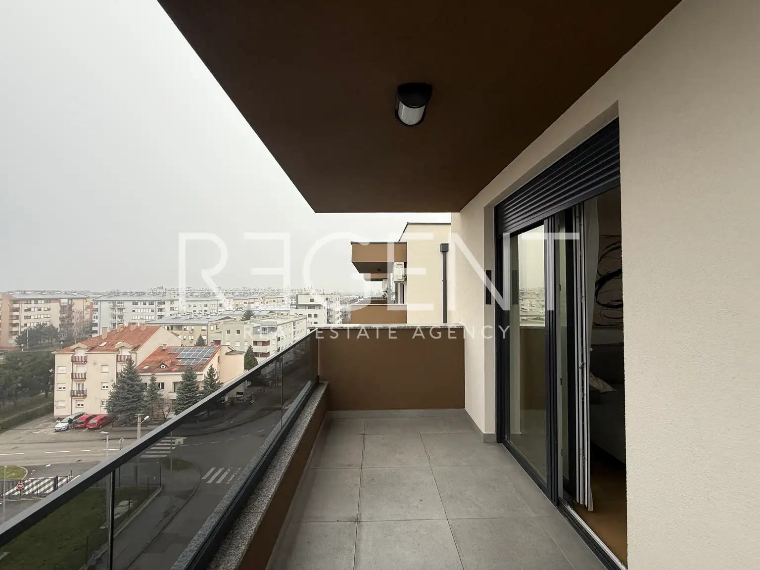 Загреб, Шпанско - трехкомнатная квартира в новостройке