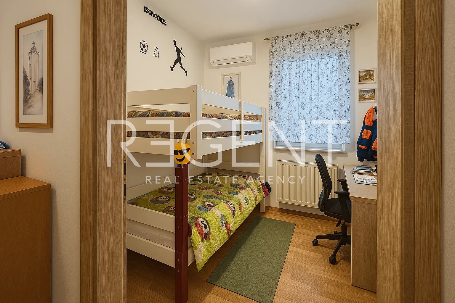 Záhreb, Dugave - moderný trojizbový byt 51 m2 s parkovacím miestom, záhradou a skladom
