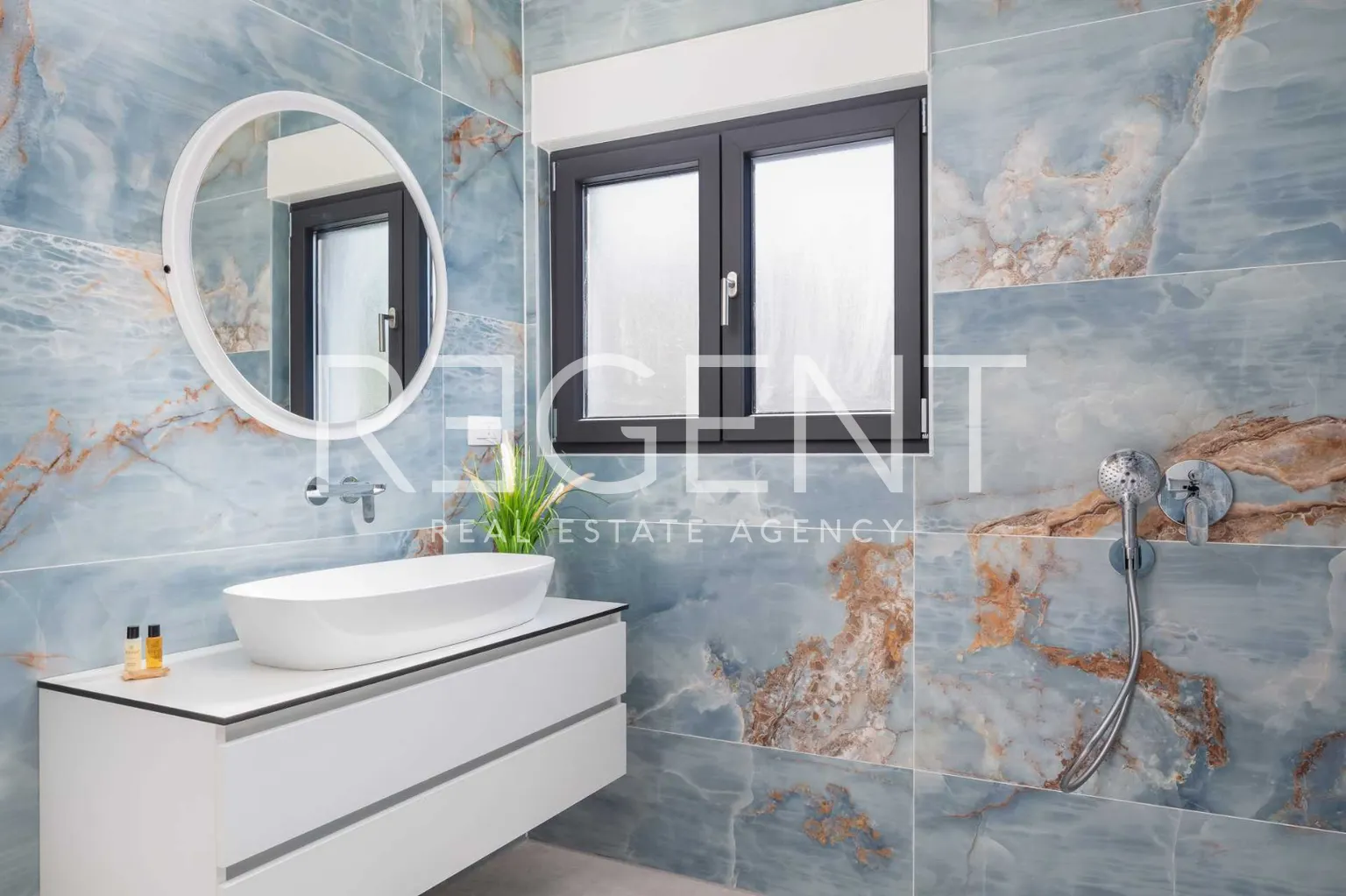 Rogoznica – Luxusní vila 200 m2 u moře