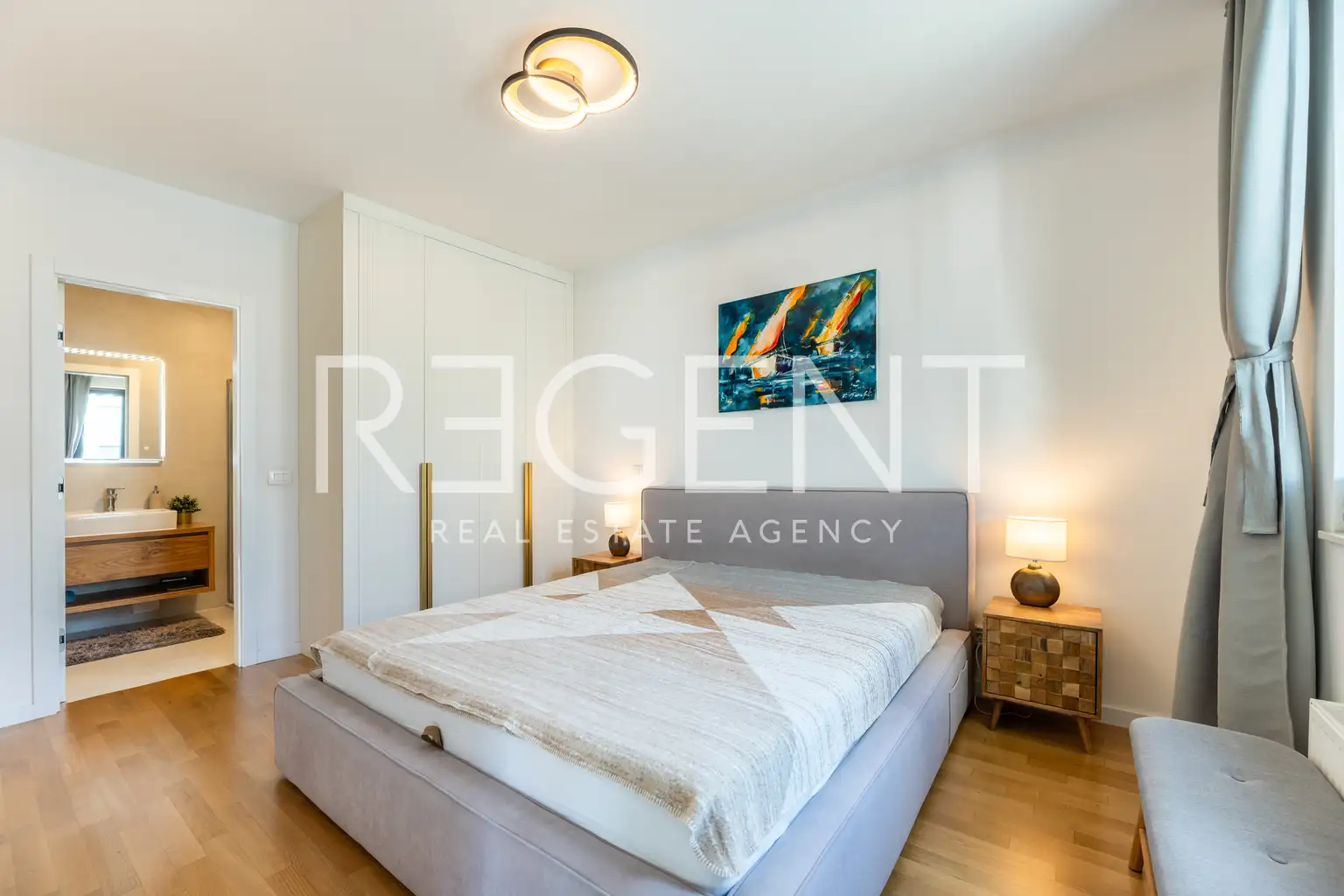 Stan 112 m², Vrbani — 3 spavaće sobe, balkon, 2 garaže