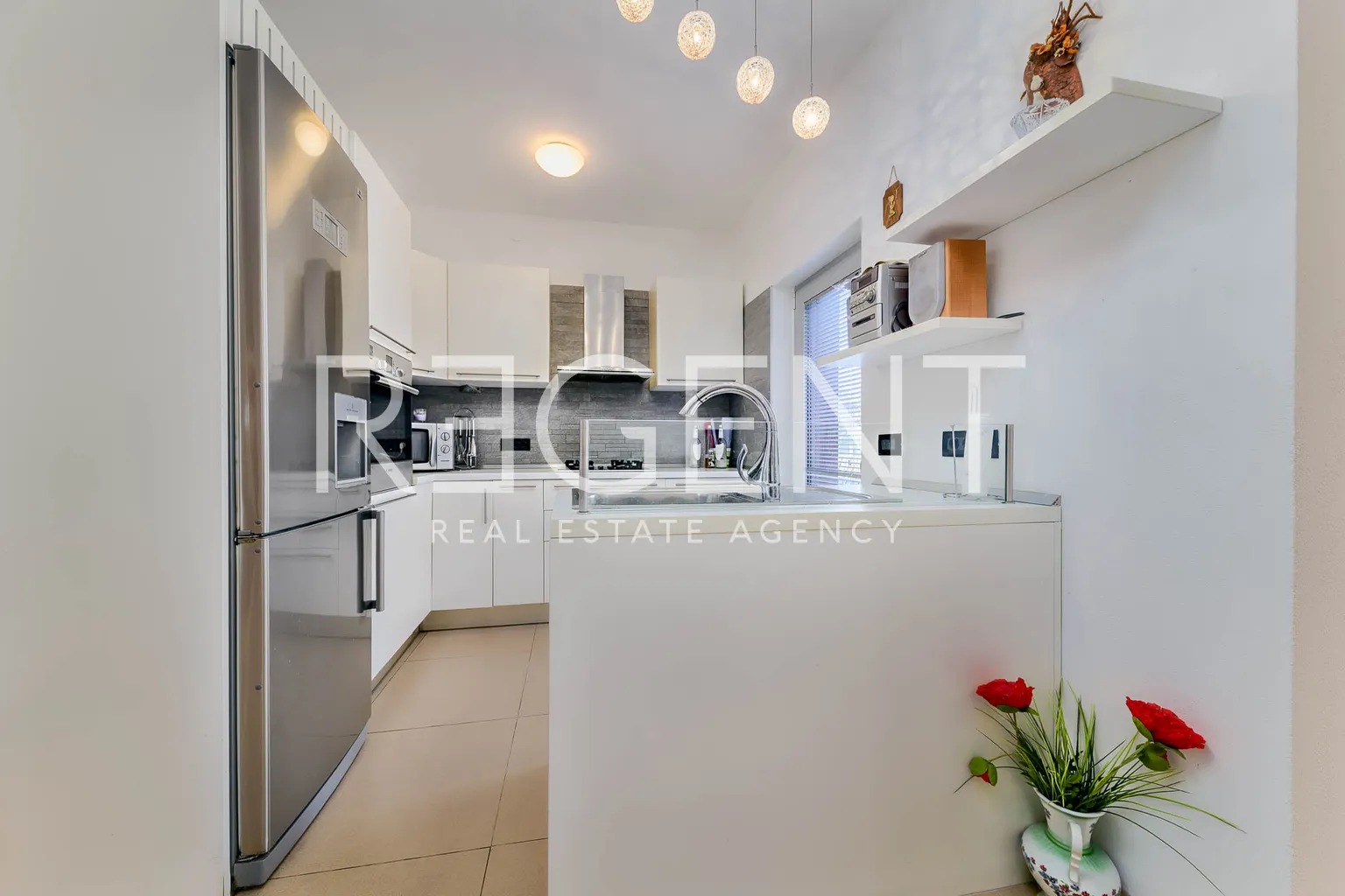 Zagreb, Gornji Bukovac - Prekrasna vila s vrtom, 591 m2
