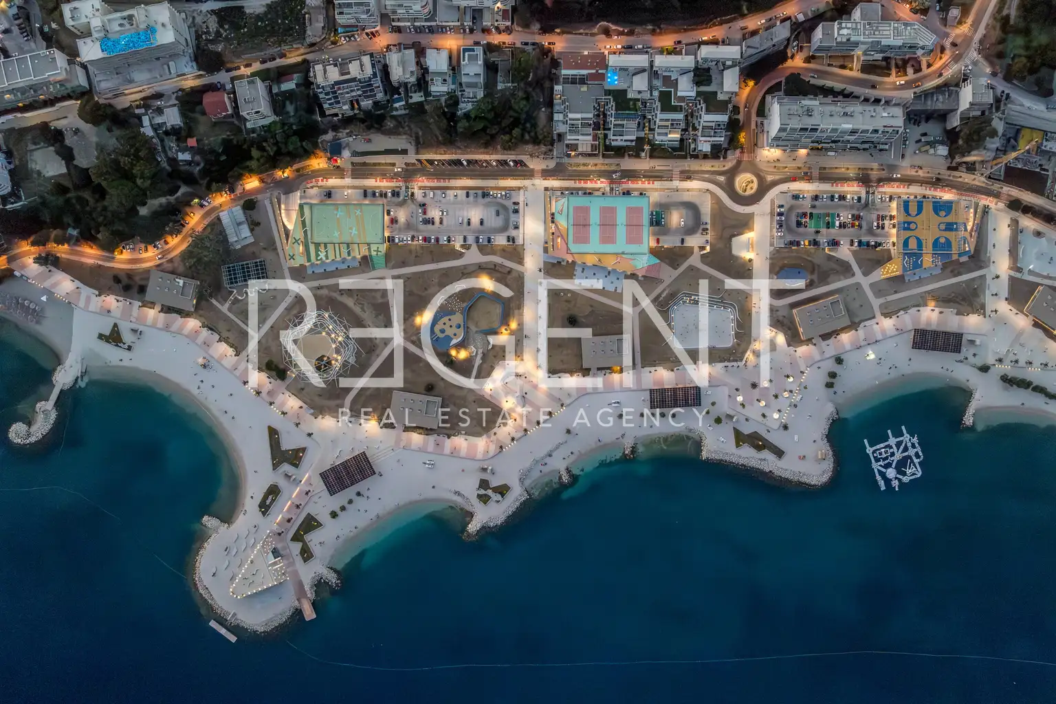 Split, Žnjan - Three-room apartment with a loggia and sea view