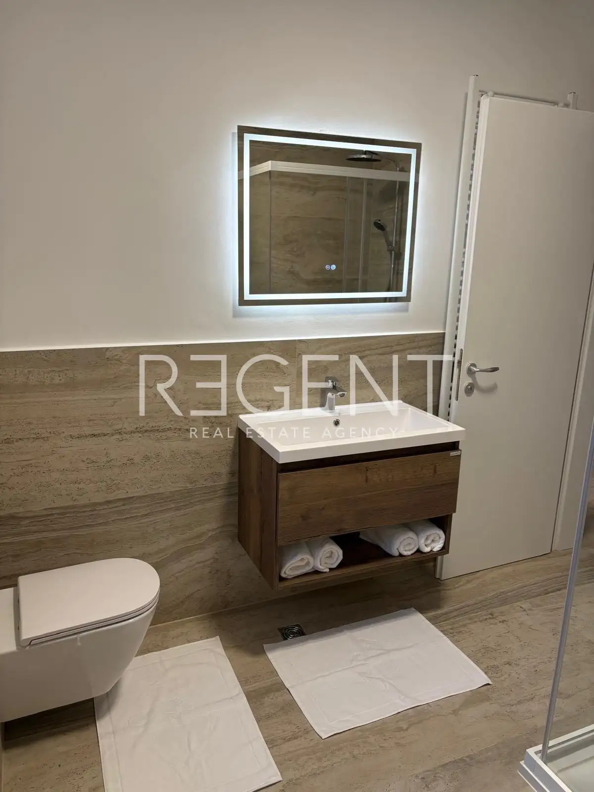 Zagreb, Center - Štirisobno stanovanje za najem