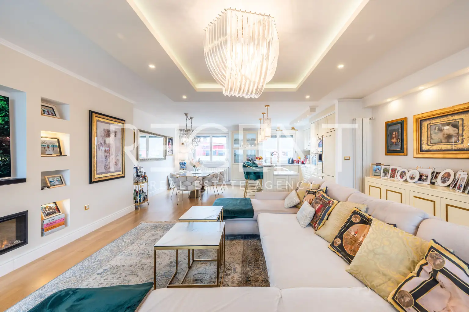 Zagreb, Vrbani III - luxurious penthouse, first row to the lake