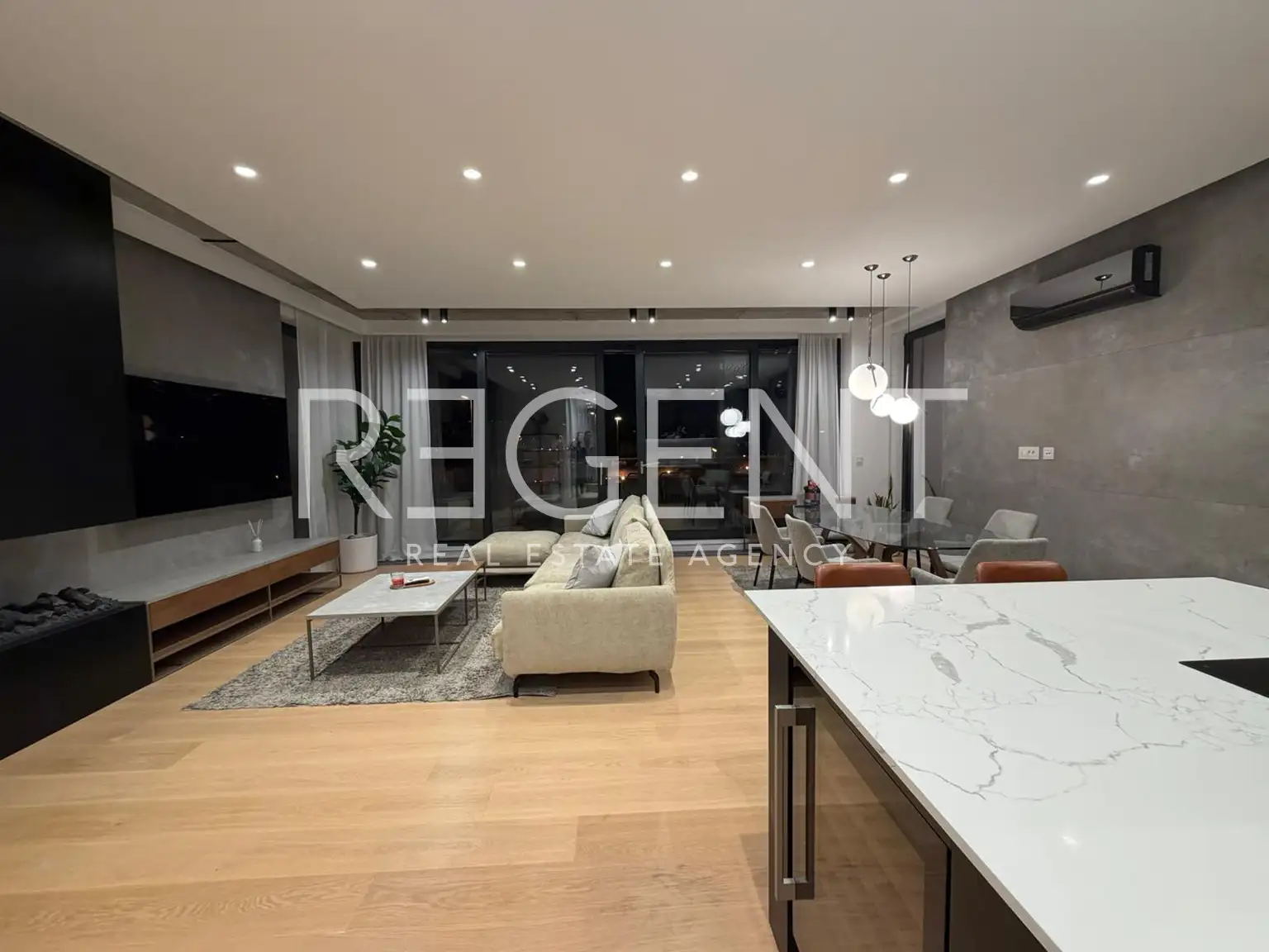 Zagreb, Donje Svetice – dizajnersko štirisobno stanovanje s parkirnim mestom