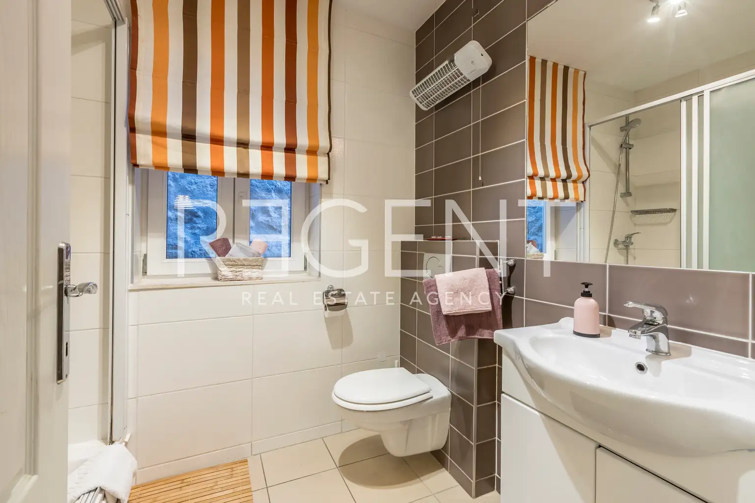 Split, Varoš - Appartement de deux pièces avec terrasse