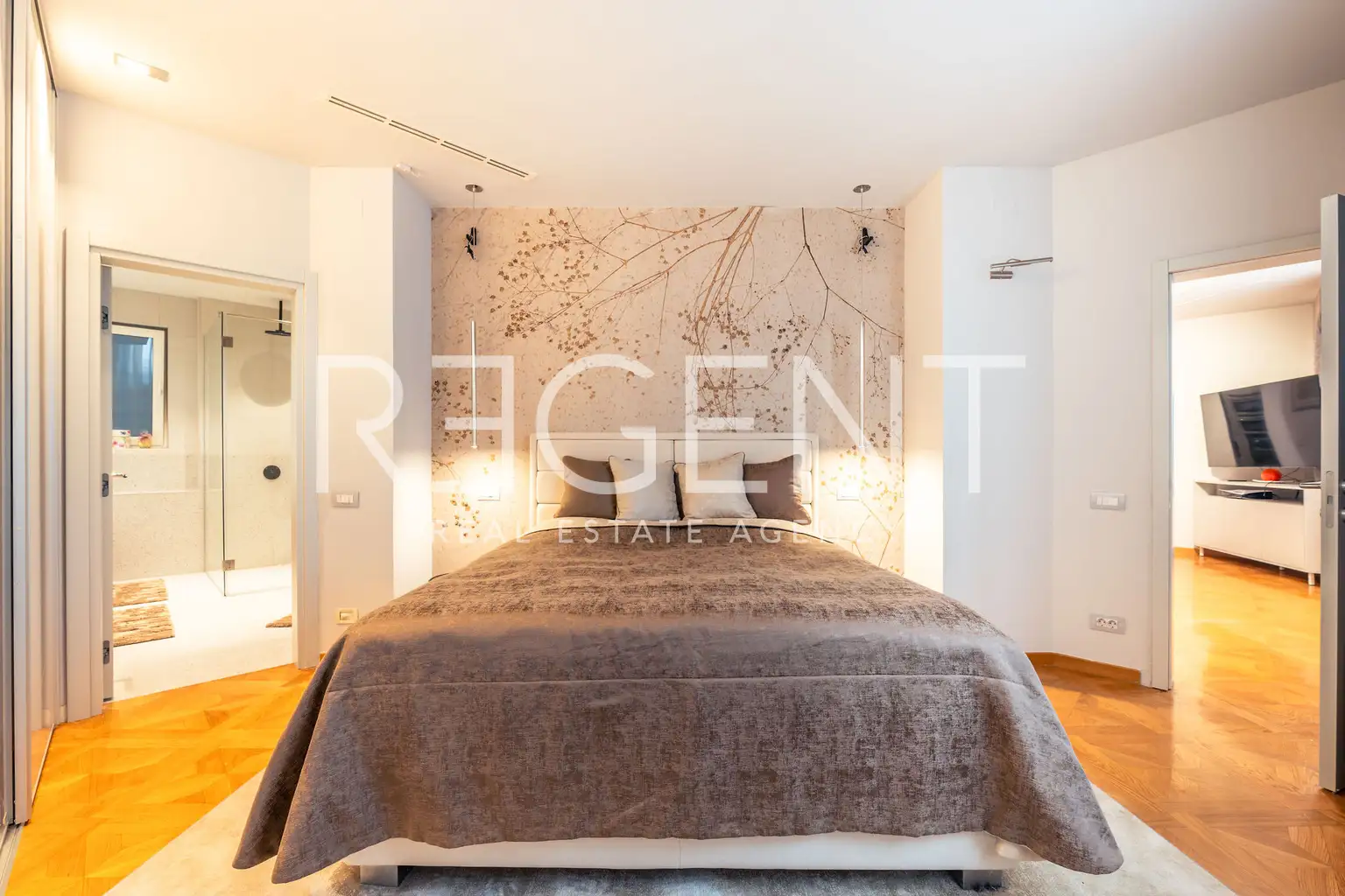 Zagreb, Center - Luxurious four-room apartment in the city center