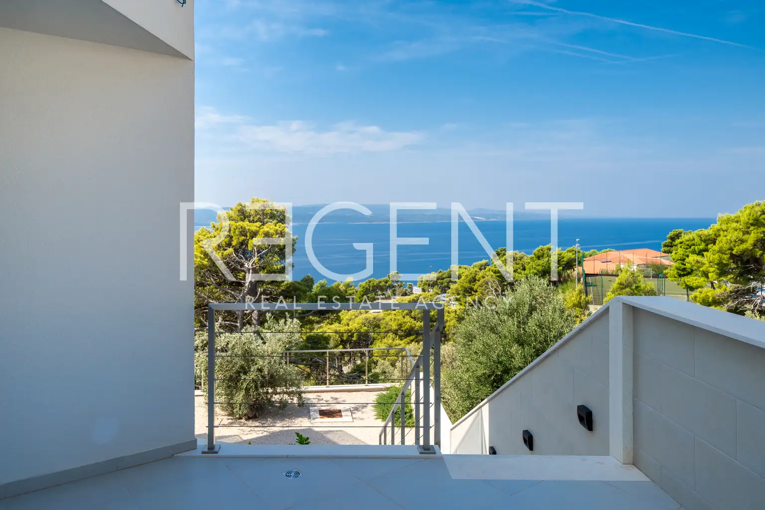 Makarska, Brela - Luksuzna vila s panoramskim pogledom na more 317 m2