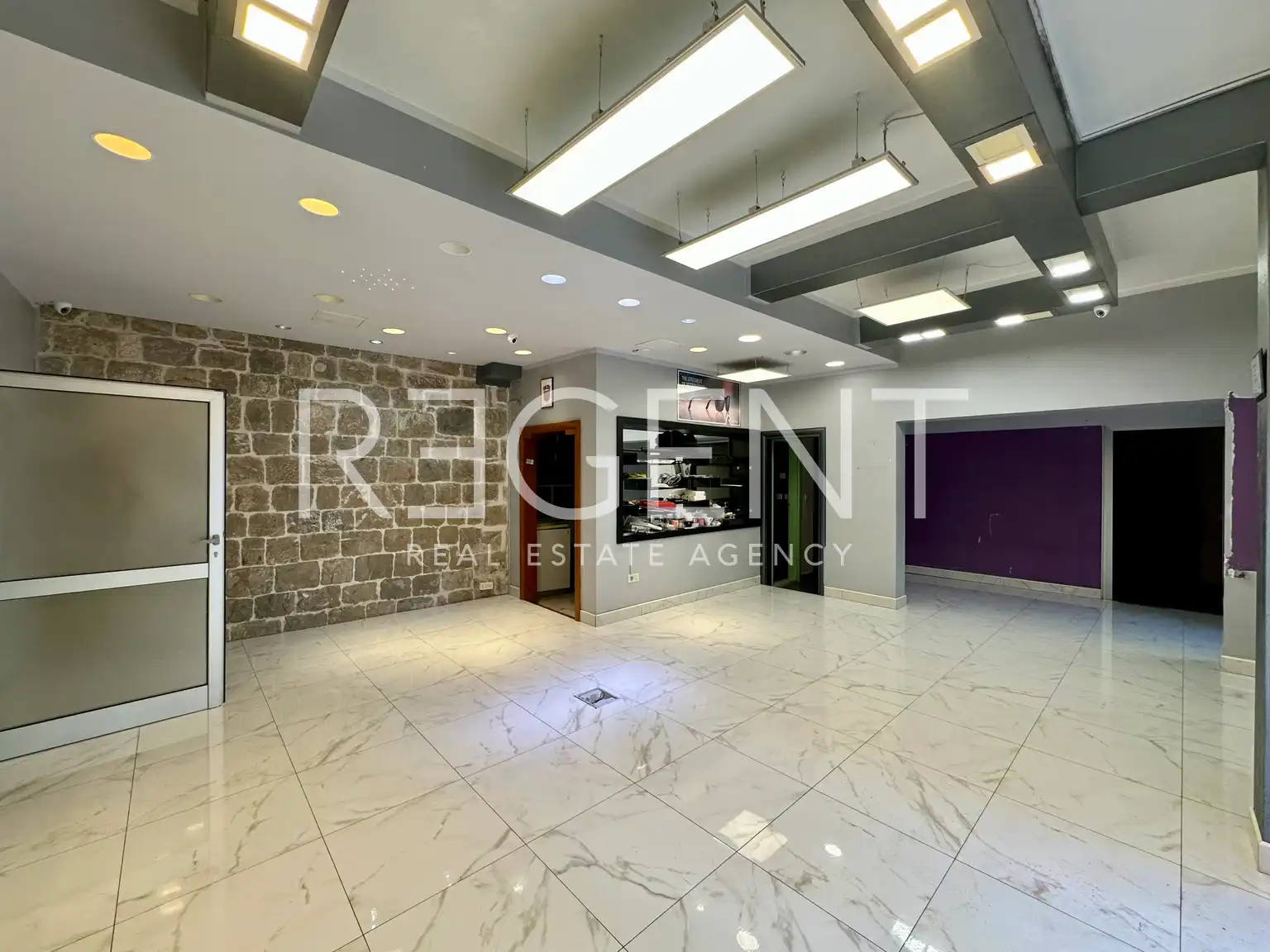 Split, centrum - komerční prostor pro různé účely 137 m2