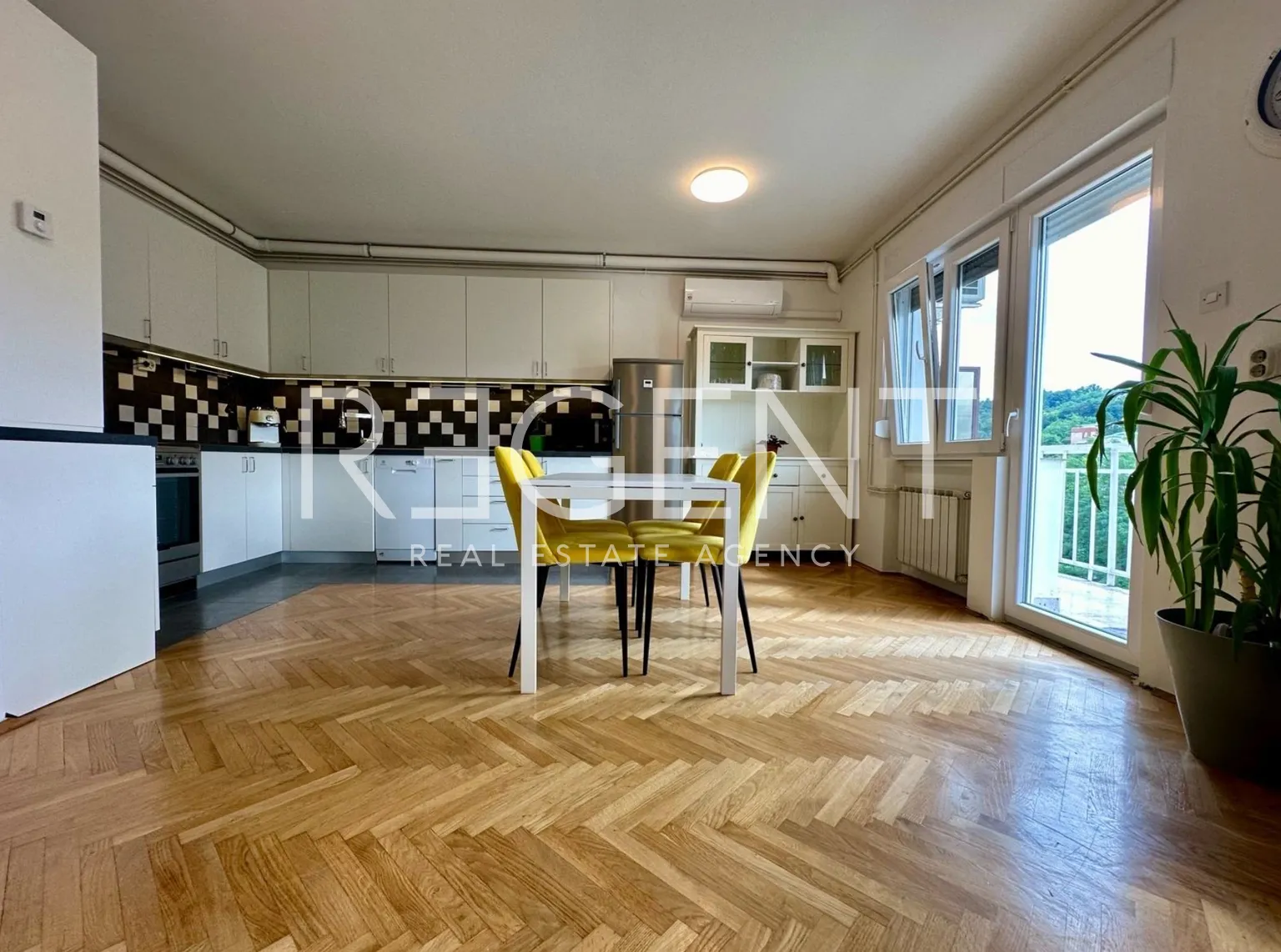 Záhřeb, Mlinovi - Moderní třípokojový byt 70 m2