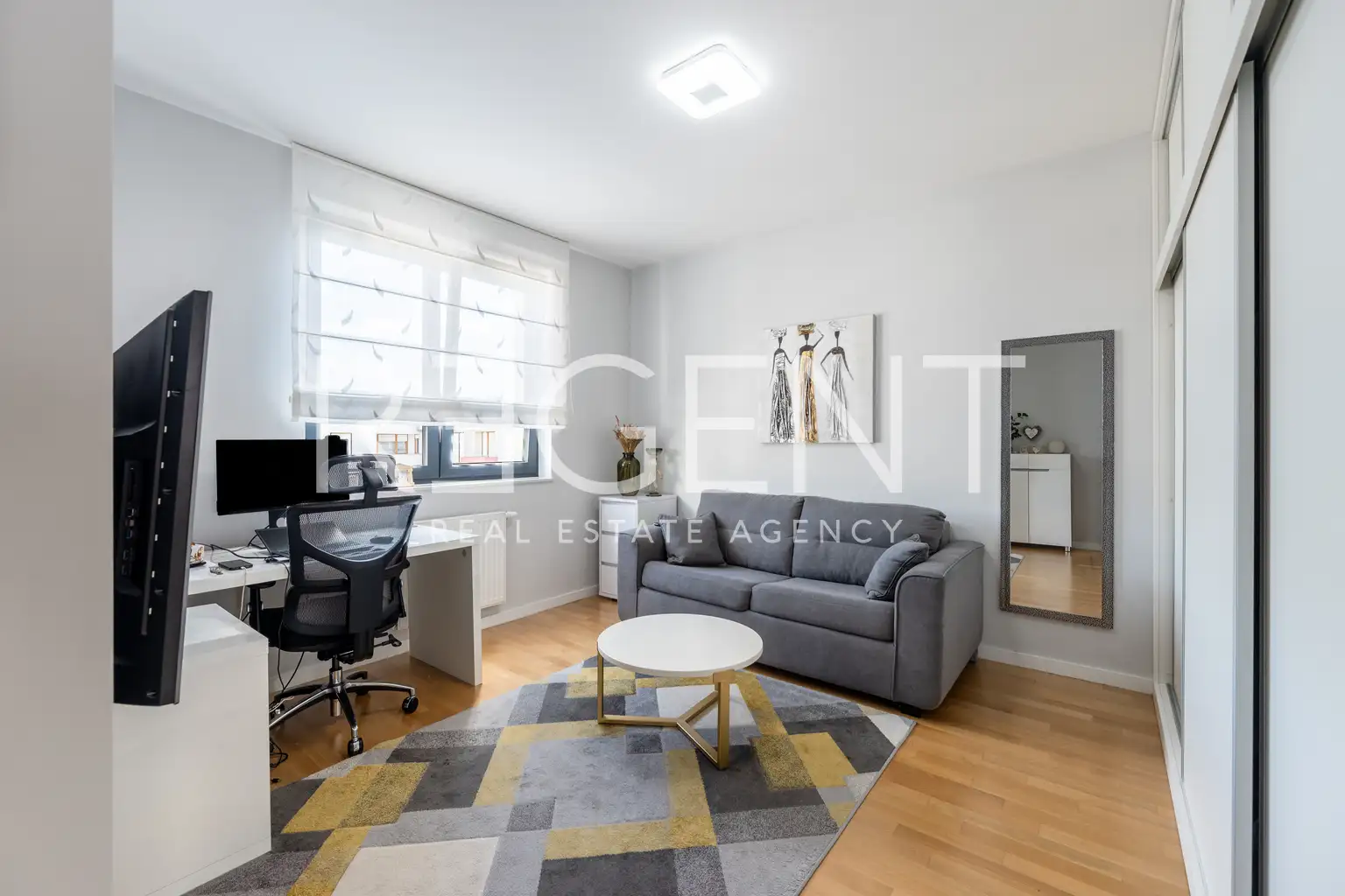 Stan 112 m², Vrbani — 3 spavaće sobe, balkon, 2 garaže