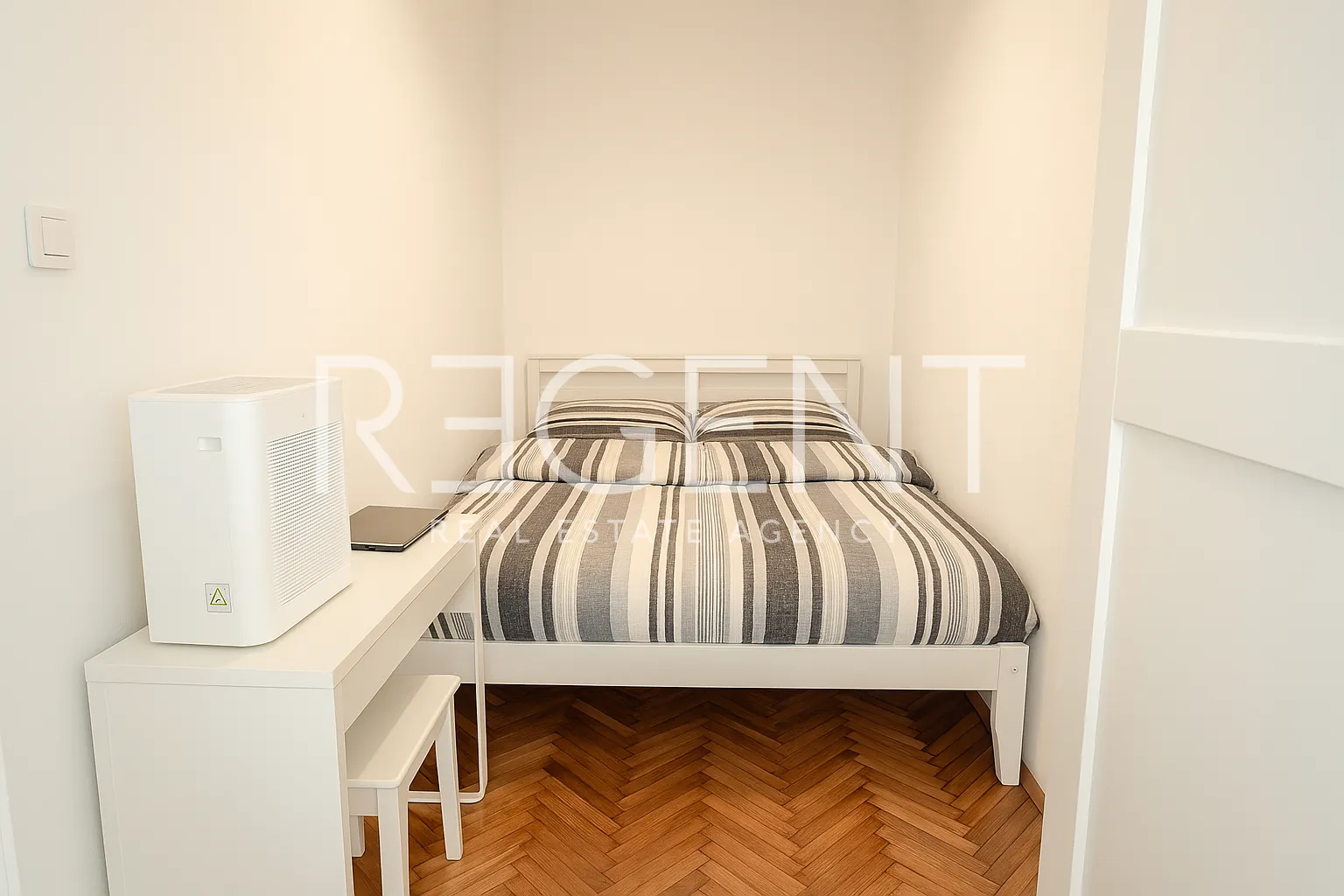 Zagreb, Kvaternikov trg – šarmantan stan od 30 m² s terasom za najam