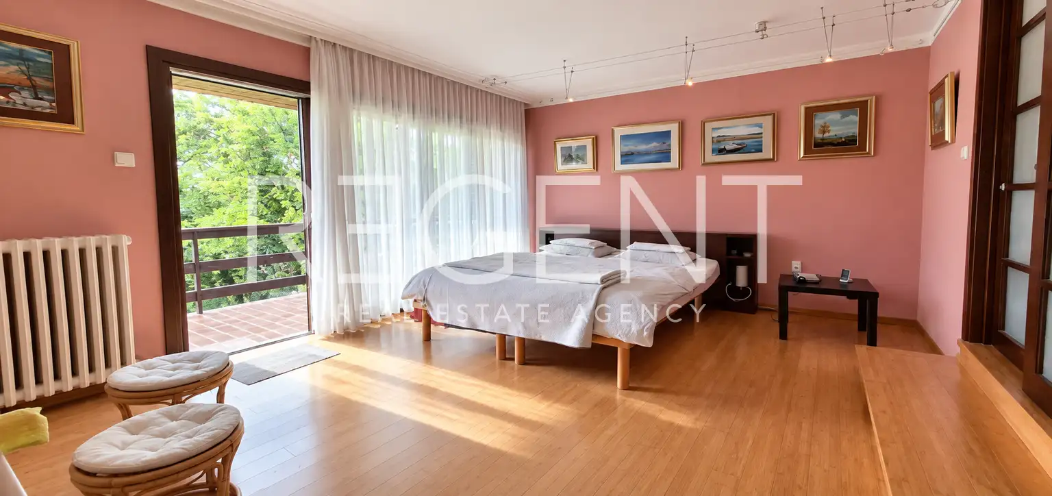 Maksimir – casa bifamiliare di 230 m² con garage