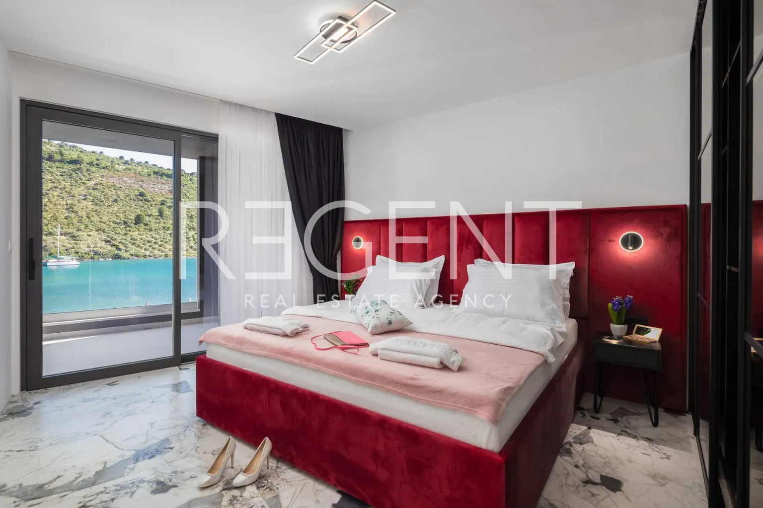 Rogoznica – Luxusní vila 200 m2 u moře