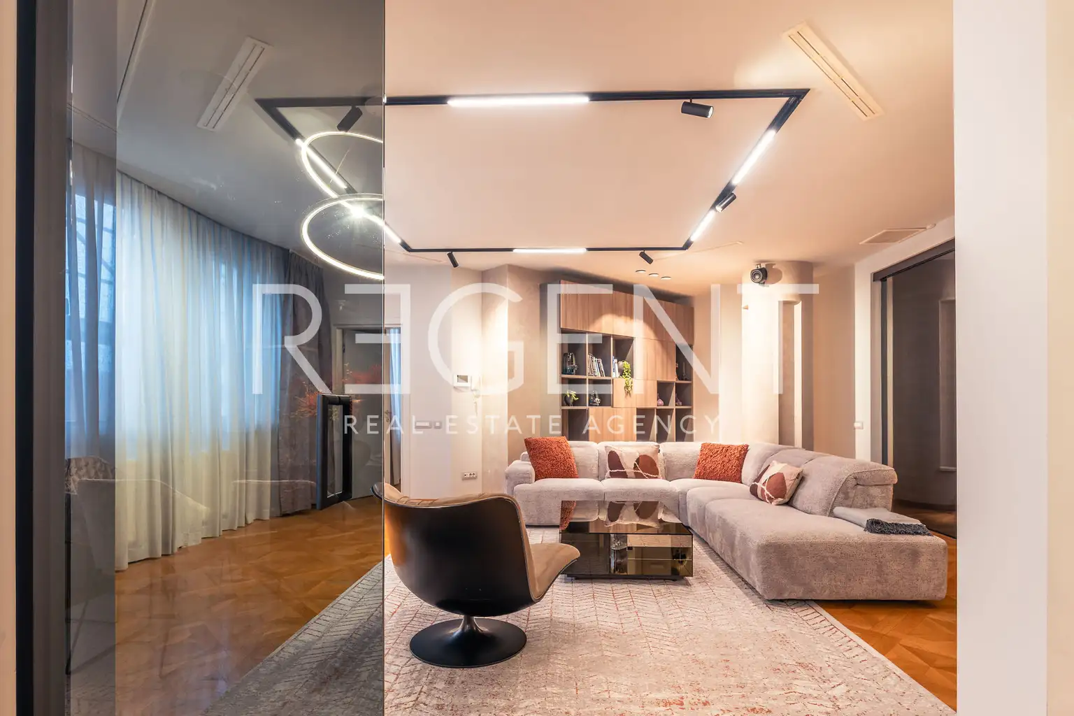 Zagreb, Center - Luxurious four-room apartment in the city center