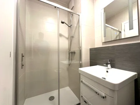 Záhreb, Bundek, Meandar - Moderný trojizbový byt na prenájom, Novostavba 80 m2