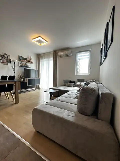 Kila, Split- Dvosoban stan 51 m2 s balkonom