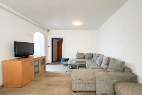 Kuća 169 m², Srebrnjak — 2 stana