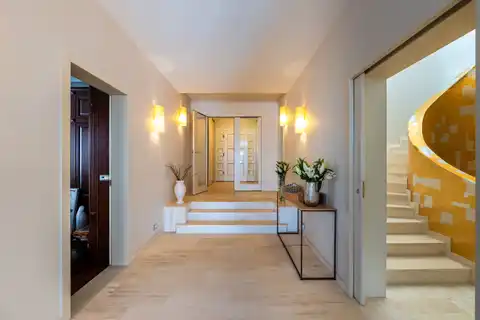 Villa 780 mq, Šestine — wellness, 5 camere da letto, garage