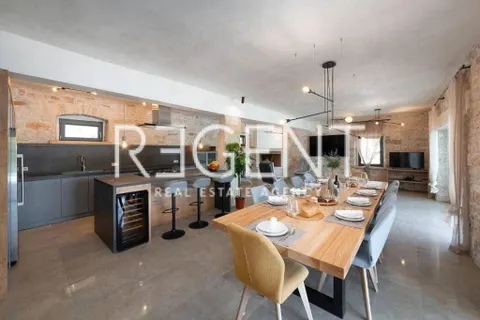 Istra, Tinjan – Elegantna vila z bazenom