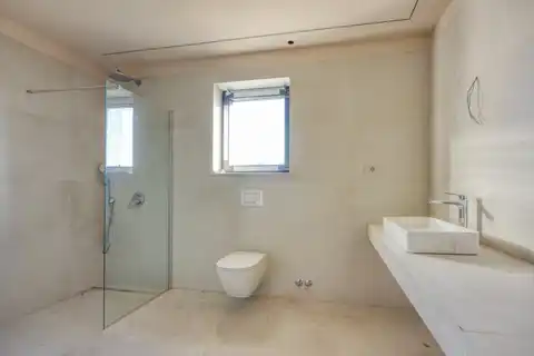 Poreč – Moderna vila s pogledom na more