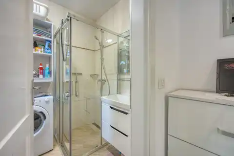 Parenzo, Vežnaveri – casa con due appartamenti