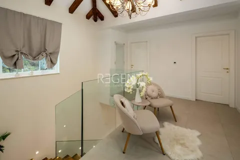 Rogoznica, Ražanj - autentica villa con vista mare